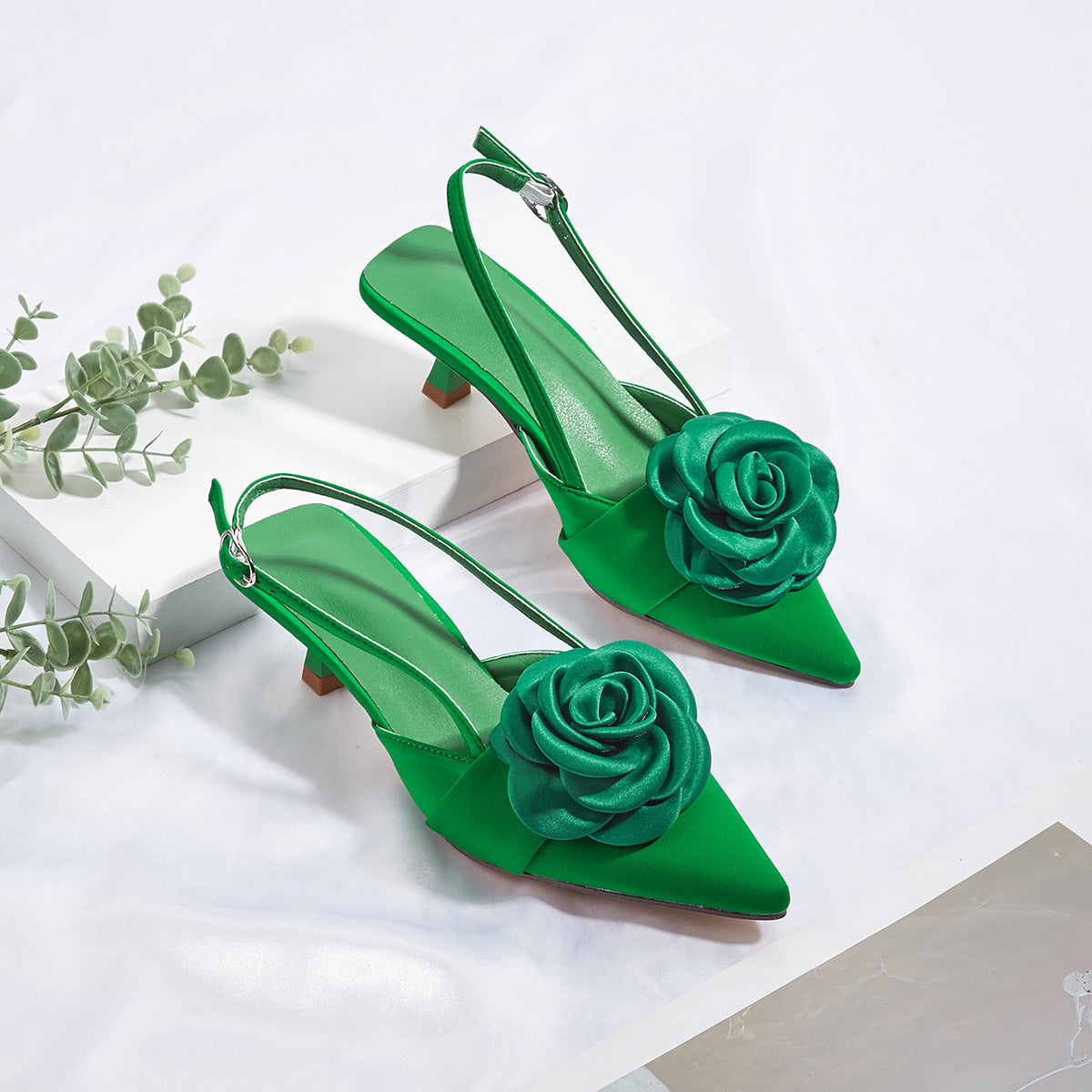 Flower Decoration Kitten Heel Shoes