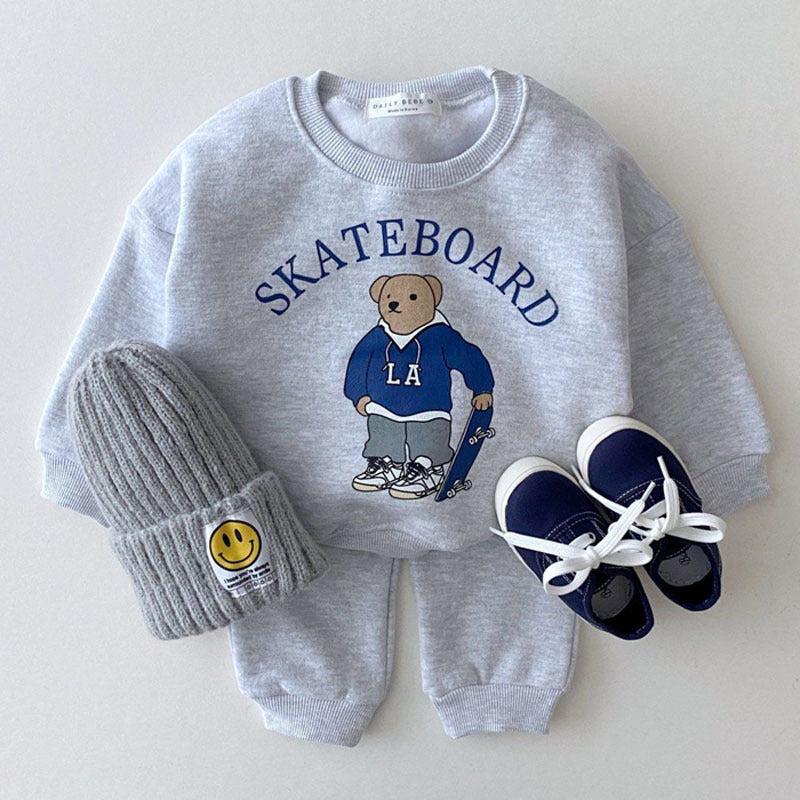 Baby and toddler skateboard bear clothing