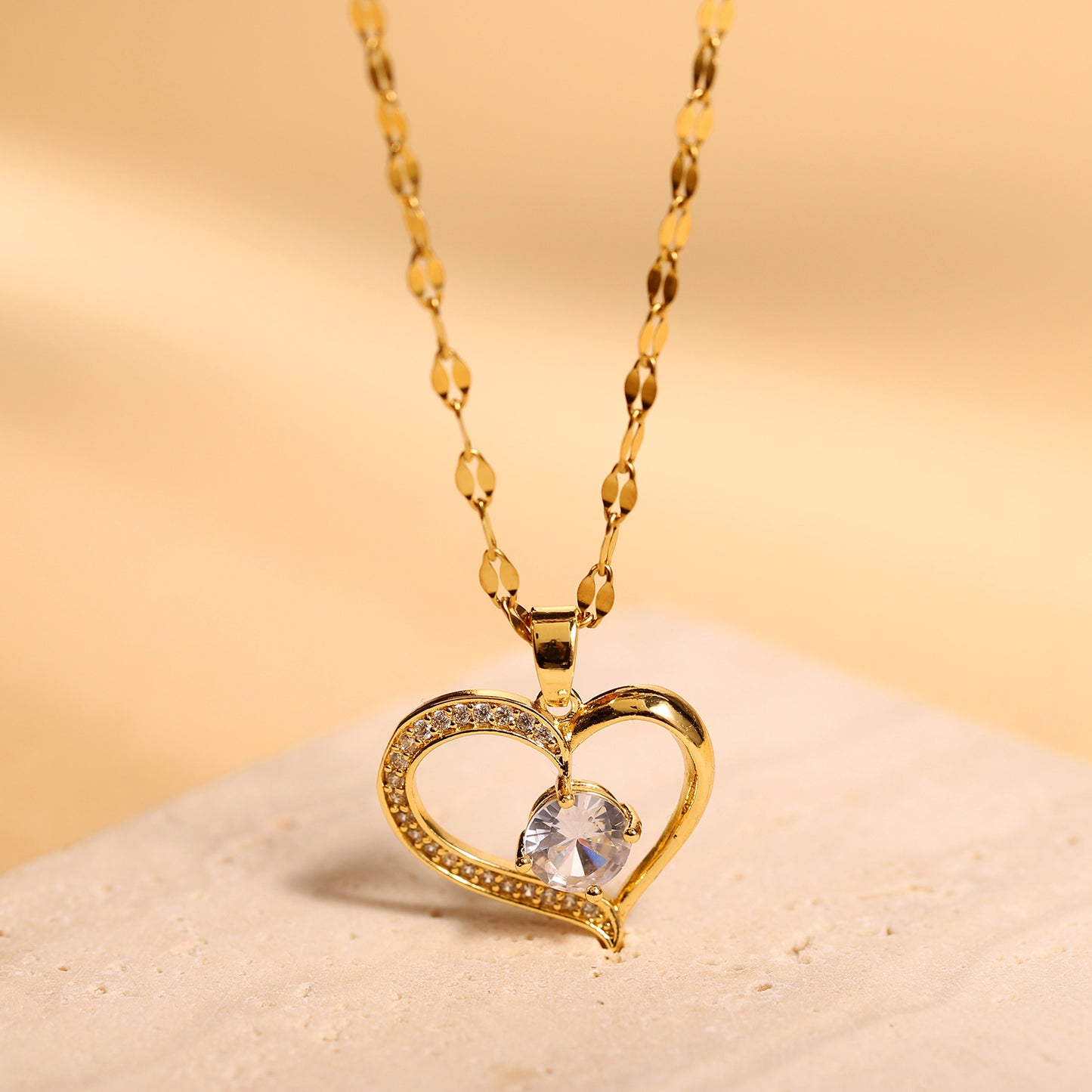 Love Heart-shaped Sparkling Necklaces