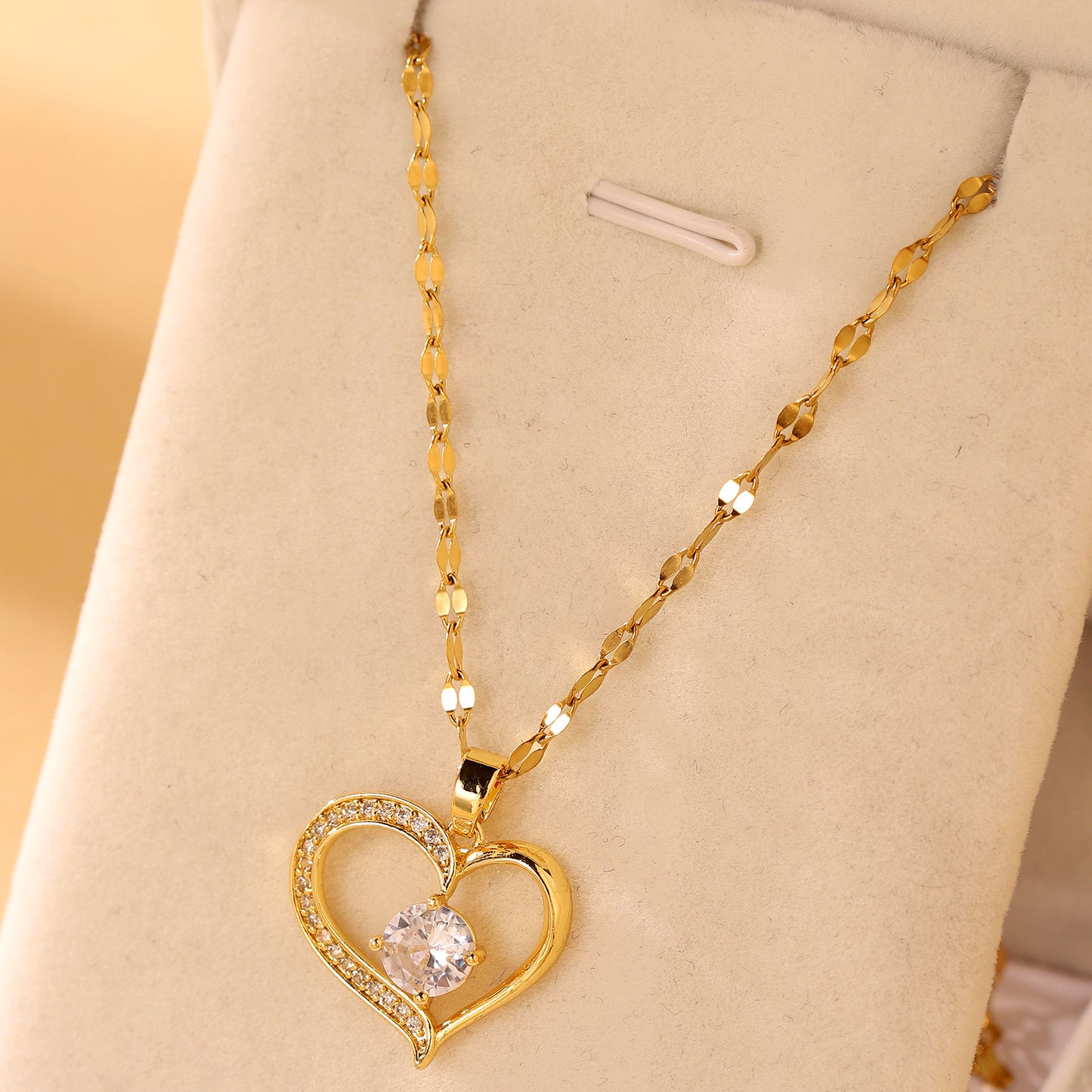 Love Heart-shaped Sparkling Necklaces