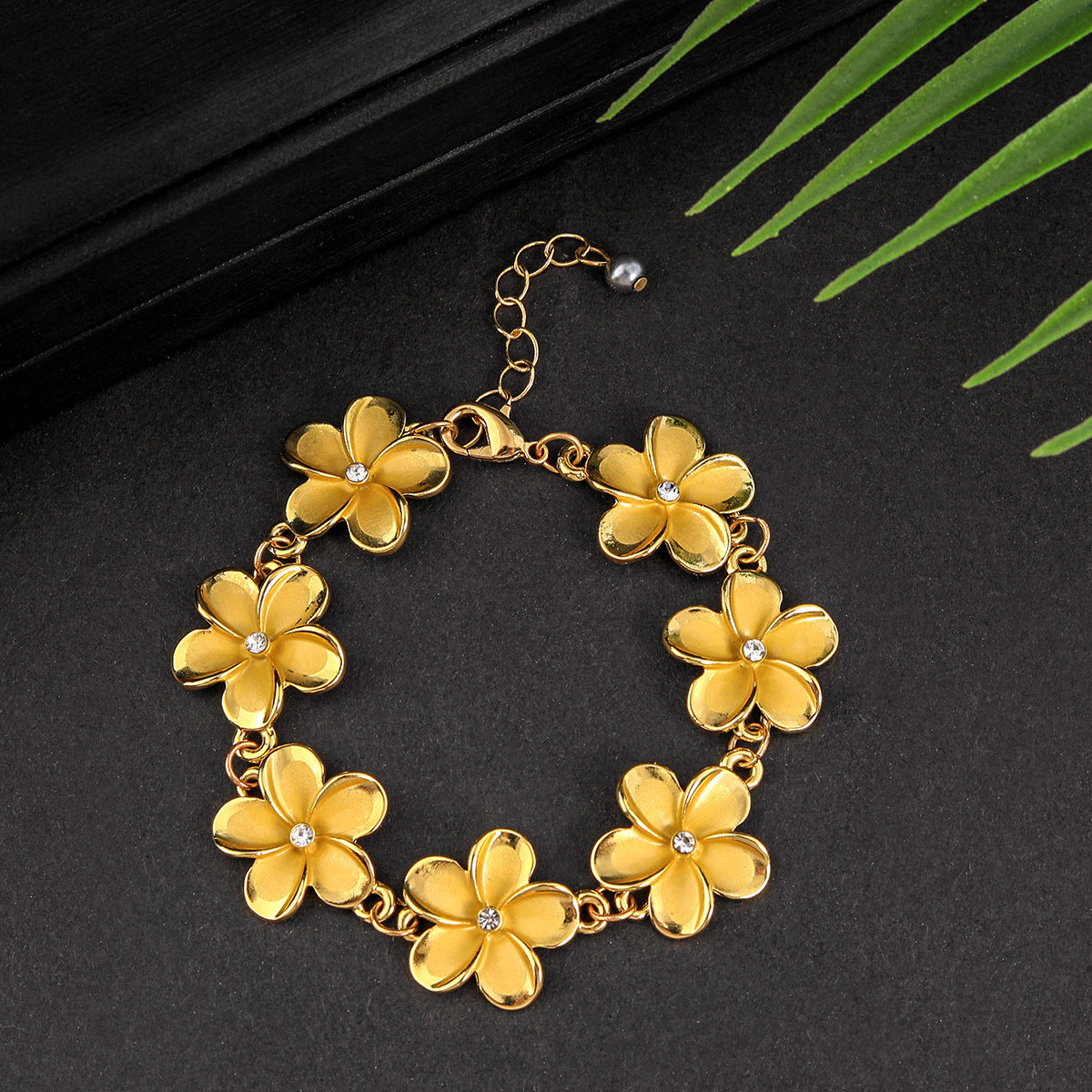 Elegant Hawaiian Style Jewelry