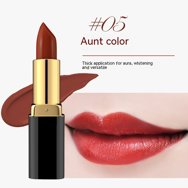 Lipstick Moisturizes And Does Not Fade Easily