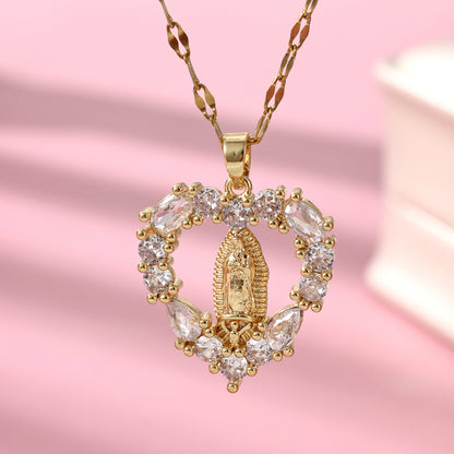 Zircon Hollow Heart Pendant Necklaces Clavicle Chain