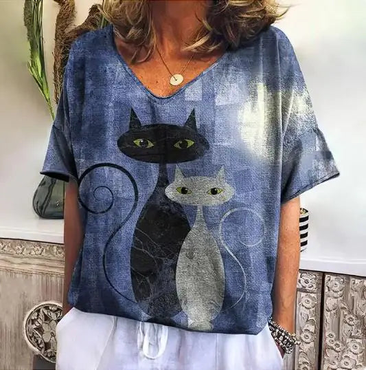 Short Sleeve T-Shirt with Kitten Graphic