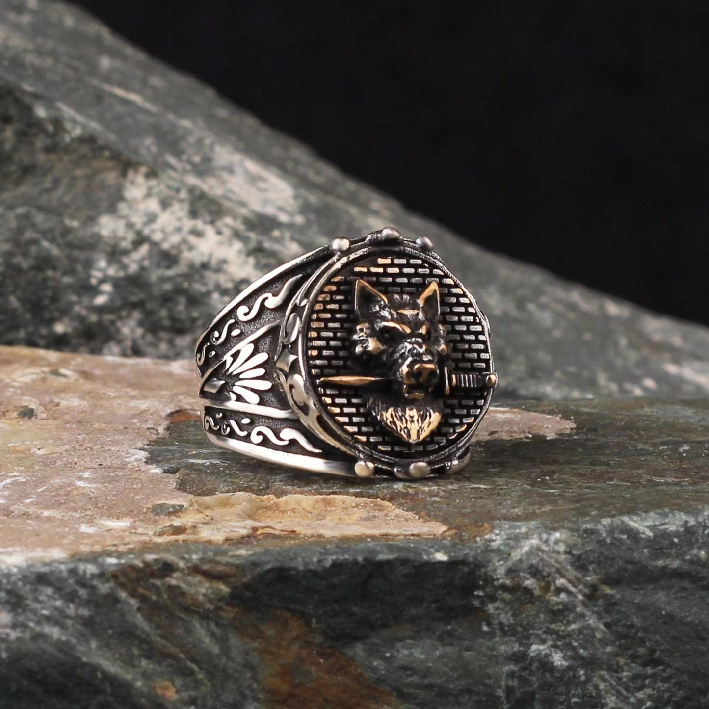 Ornament Gold Lion's Head Fashion Ring