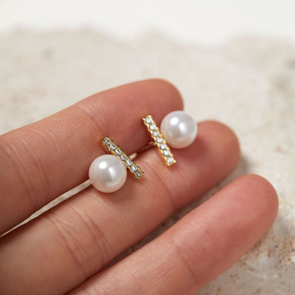 Inlaid Zircon Pearl Earrings