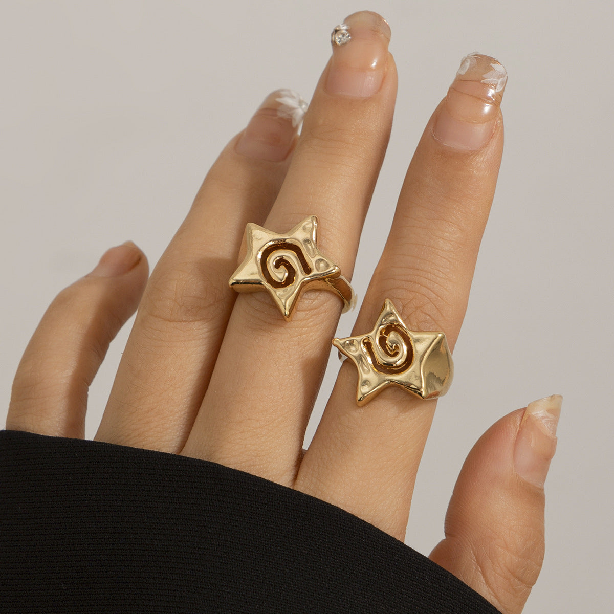 Niche Three-dimensional Star Ring Opening