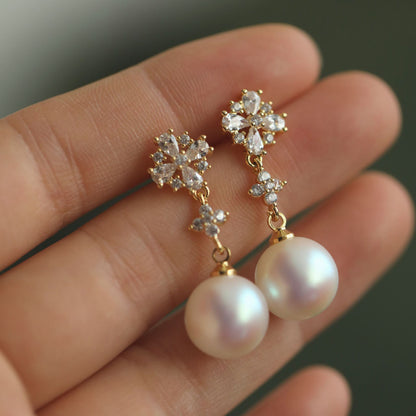 Retro Minority Shining Pearl Stud Earrings