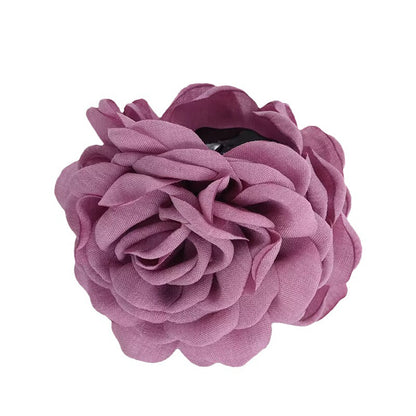 Graceful flower barrettes