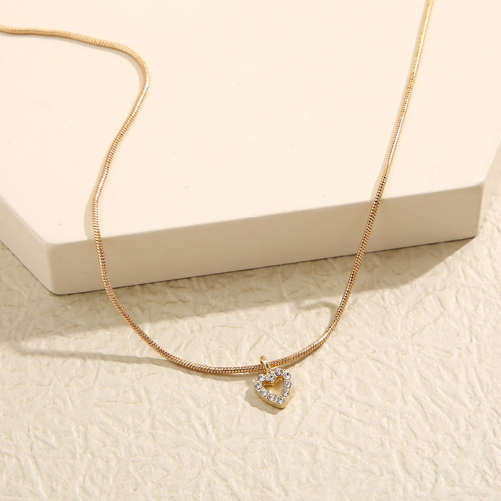 Zircon Peach Heart Pendant Necklaces