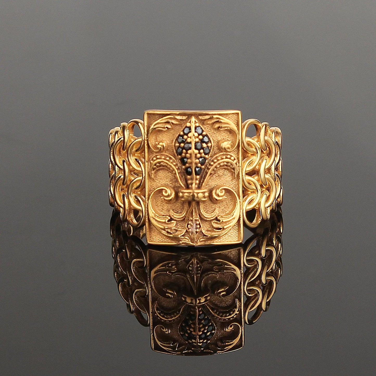 Ornament Gold Lion's Head Fashion Ring