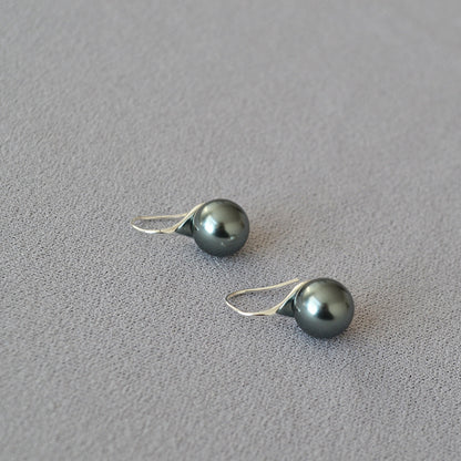 Circle Bright Bulb Pearl Silver Pin Earrings