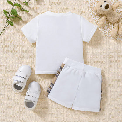 Set aus T-Shirt und Shorts mit Rundhalsausschnitt und Babybär-Grafik