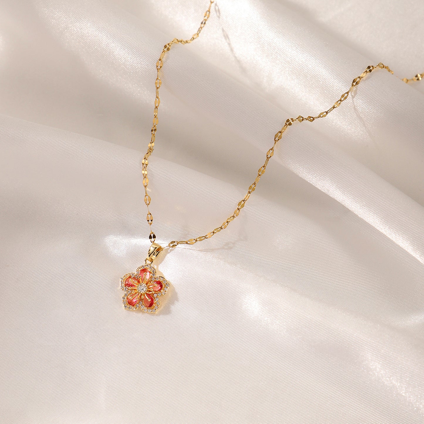 Red zircon flower necklace