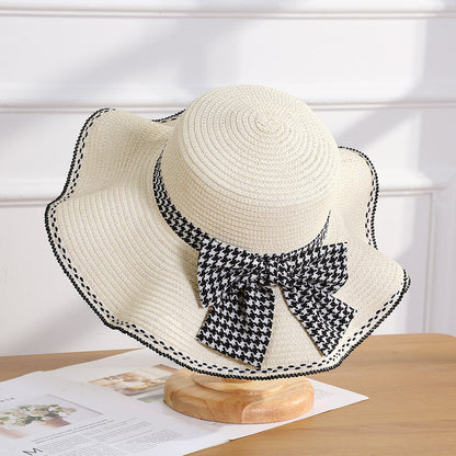 Outdoor Travel Dome Makes Face Look Beach Hat Smaller