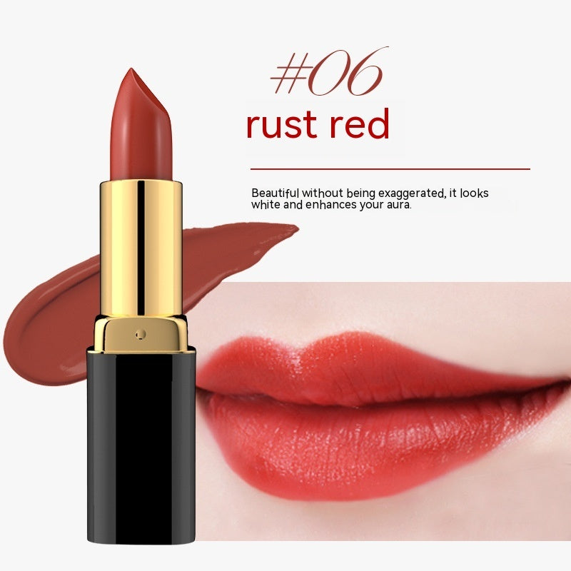 Lipstick Moisturizes And Does Not Fade Easily