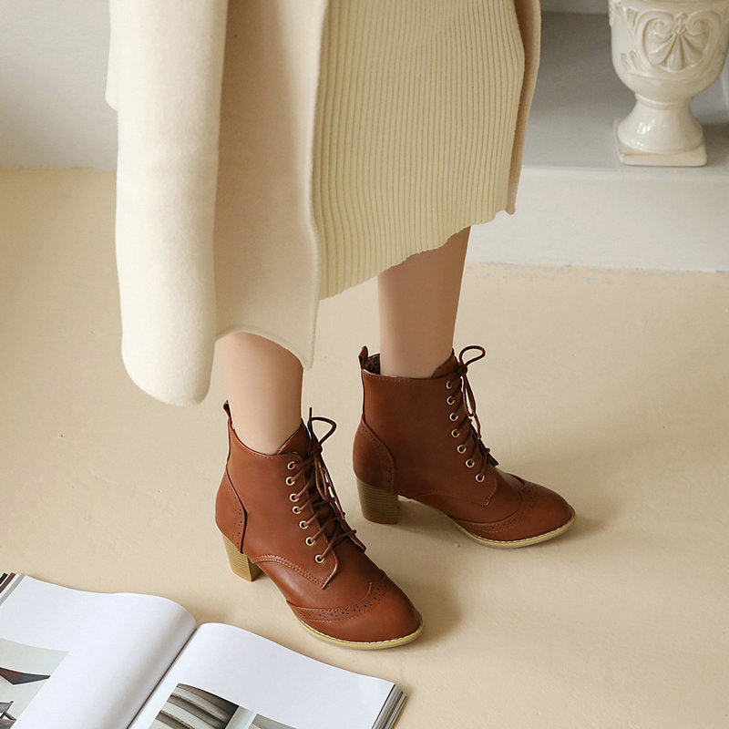 Chunky Heel Front Lace-up Boots