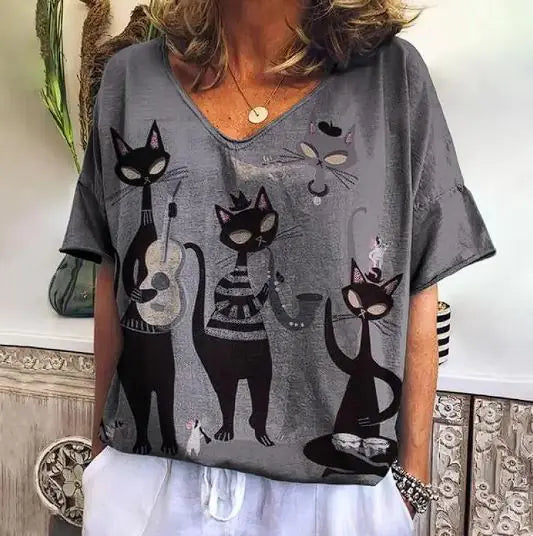 Short Sleeve T-Shirt with Kitten Graphic