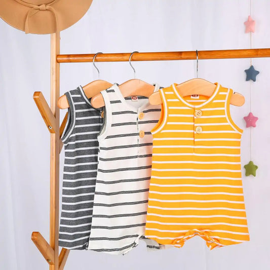 Gestreifter Baby-Strampler: Ärmelloses Sommer-Outfit